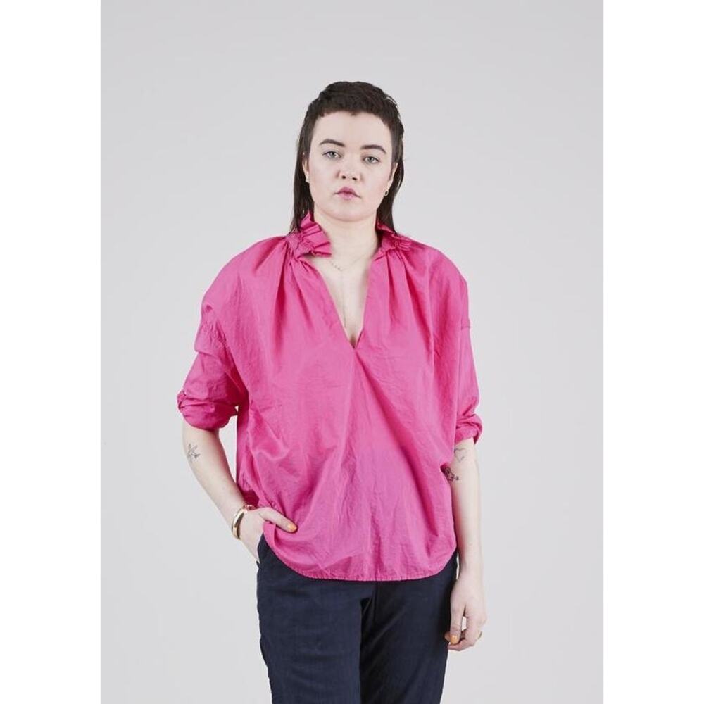 A Shirt Thing Penelope Ruffle V Neck Fuchsia Stand Collor Blouse Small